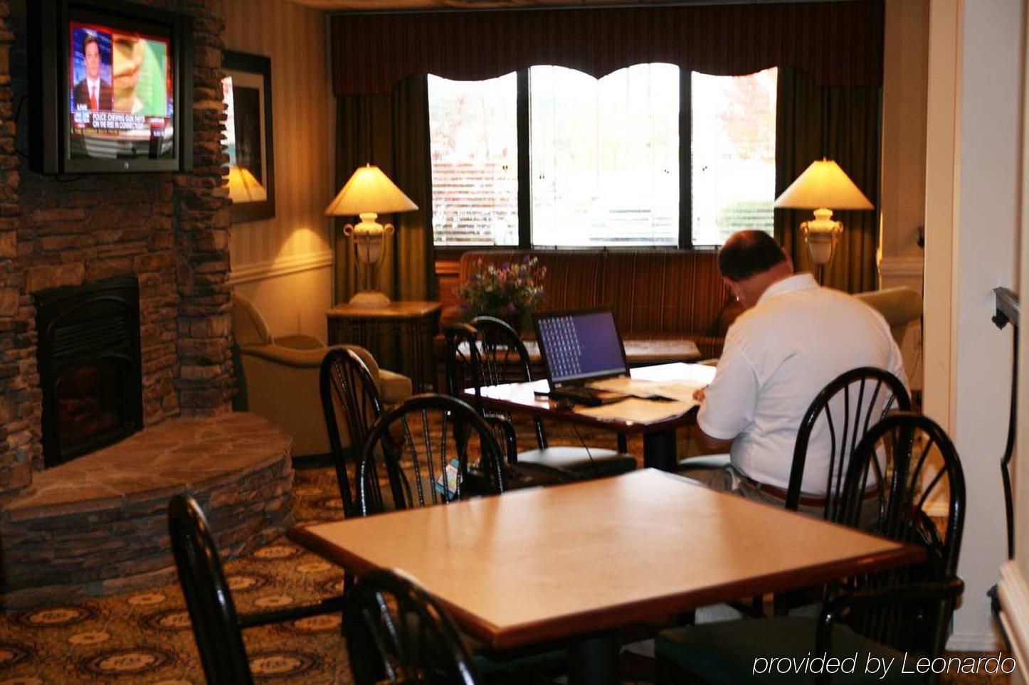 Hampton Inn Bristol Restaurant photo